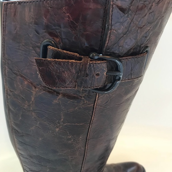 Crocodile embossed boots - Picture 4 of 5
